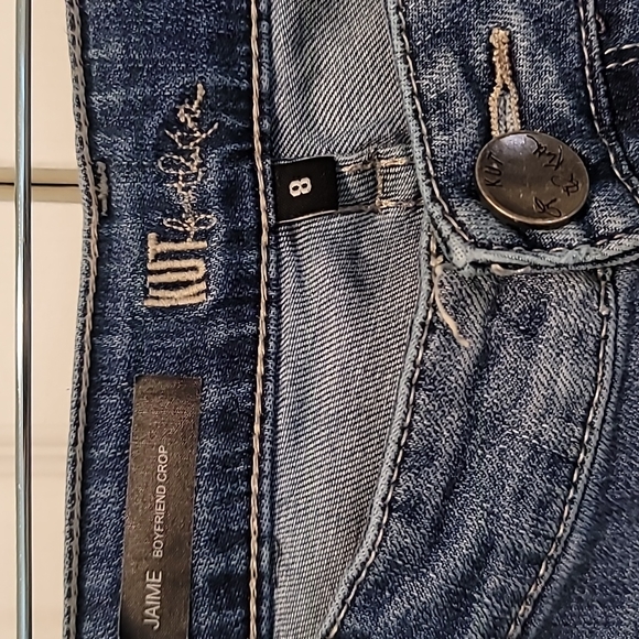 KUT FROM THE KLOTH \ JAIME BOYFRIEND CROP JEANS SIZE 8 Distressed - Picture 2 of 14